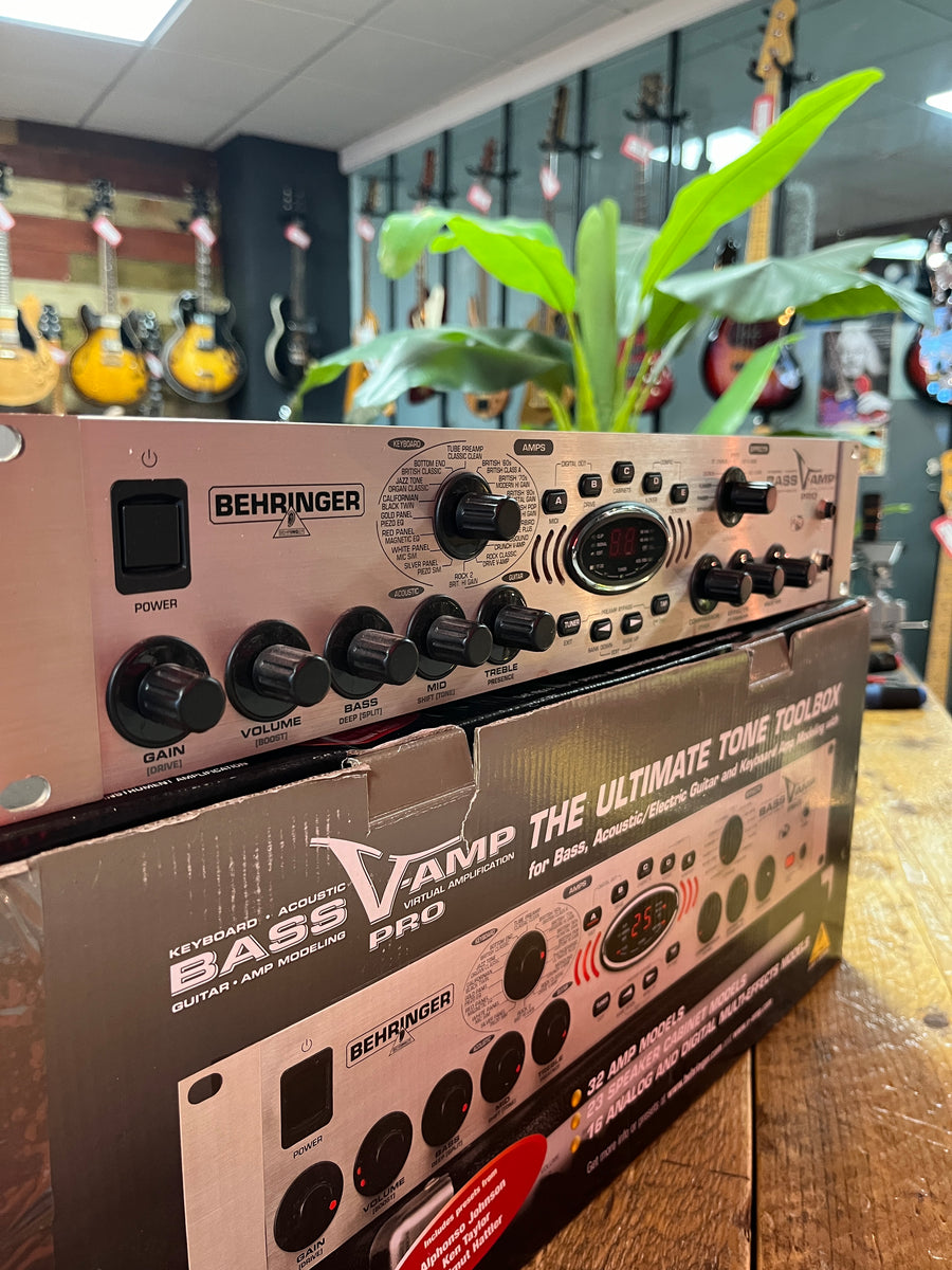 Behringer Bass VAMP Pro Rackmount Amp Modeler and MultiEffect 2010