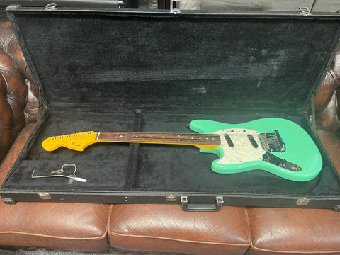Fender MG-65 Mustang Reissue MIJ 2012