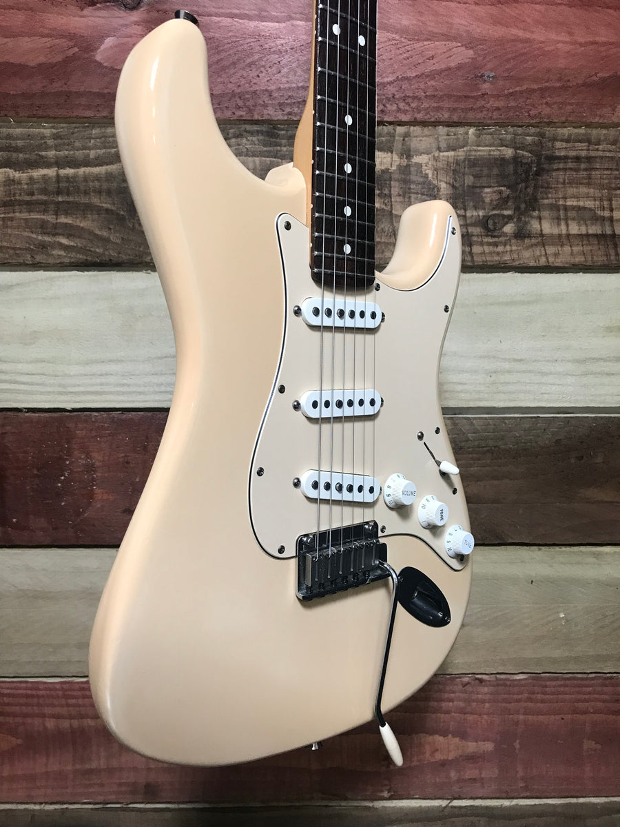 Fender American Standard Stratocaster with Rosewood Fretboard
