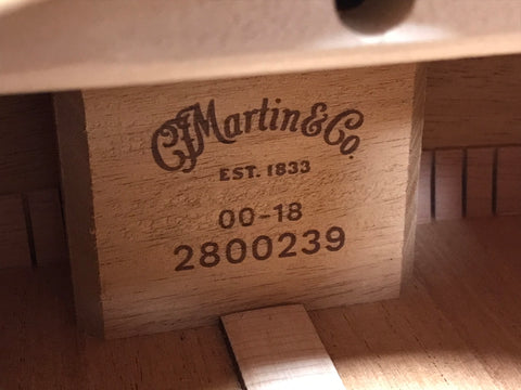 Martin Standard Series 00-18 - Natural