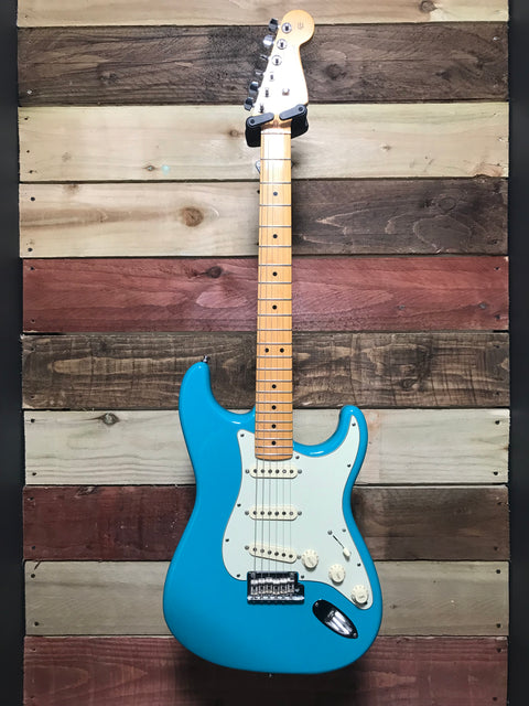 Fender American Professional II Stratocaster Miami Blue 2021