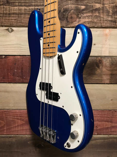 Fender Precision Bass with Maple Fretboard Lake Placid Blue 1973/1974