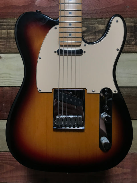 Fender American Series Telecaster with Maple Fretboard 3-Color Sunburst 2005