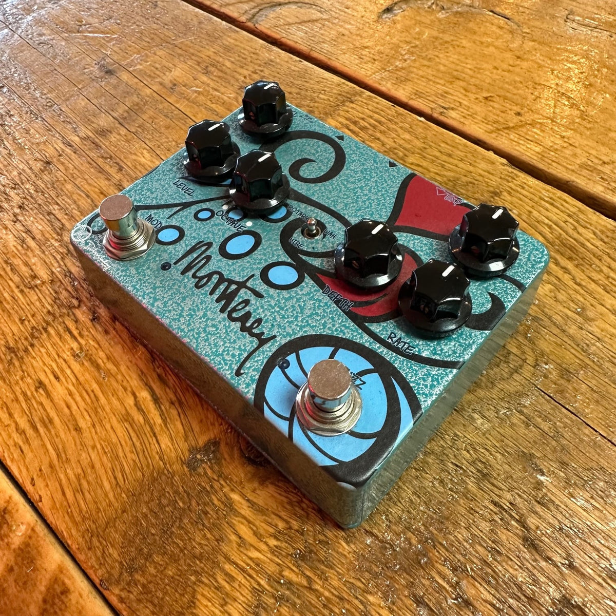 Keeley Monterey Fuzz Vibe Rotary Wah Guitar Effects Pedal MotoMusic