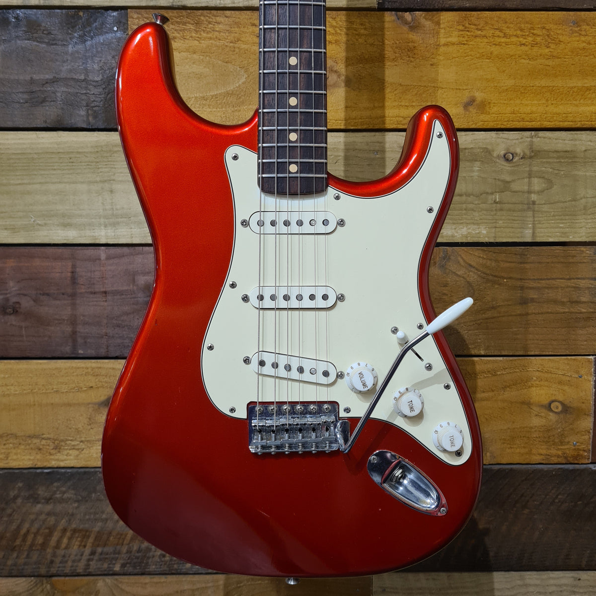 Tokai ST-60 Springy Sound Candy Apple Red 1982 MIJ – MotoMusic