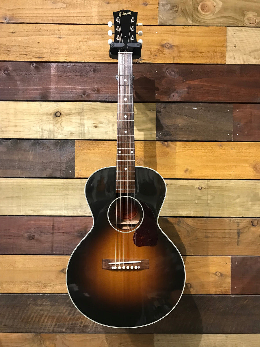 Gibson model LG-2 Arlo Guthrie 3/4 Sunburst 2008 – MotoMusic
