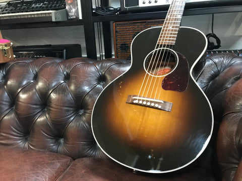 Gibson model LG-2 Arlo Guthrie 3/4 Sunburst 2008