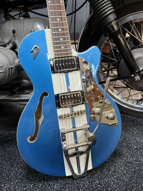 Duesenberg Mike Campbell Heartbreaker Lake Placid Blue