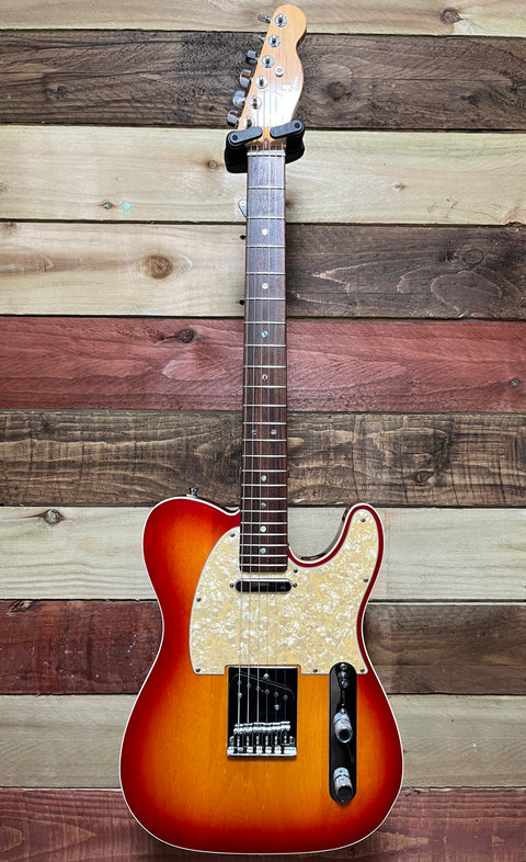 Fender American Deluxe Telecaster with Rosewood Fretboard 2004 Aged Cherry Burst