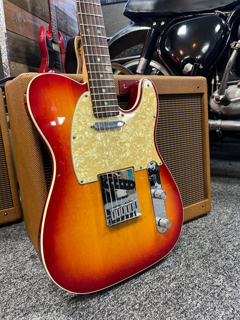 Fender American Deluxe Telecaster with Rosewood Fretboard 2004 Aged Cherry Burst