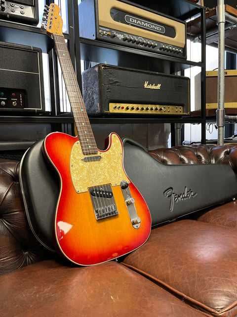 Fender American Deluxe Telecaster with Rosewood Fretboard 2004 Aged Cherry Burst