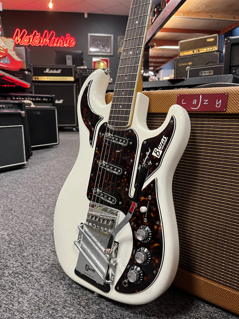 Burns The Marvin 40th anniversary legend Shadows White Number 493/2004