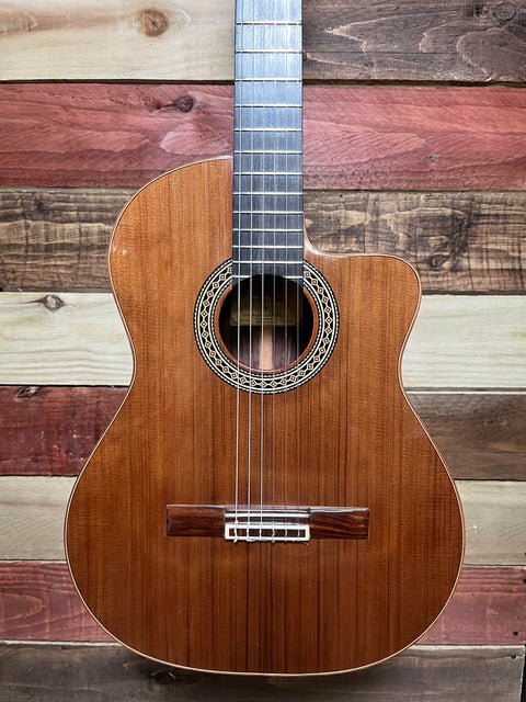 Geronimo Mateos Model 30CA Classical Cutaway Cedar Rosewood 2010 - Natural Gloss