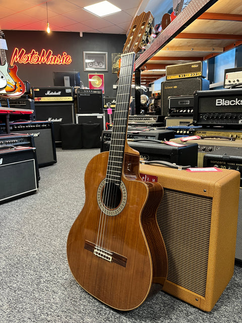 Geronimo Mateos Model 30CA Classical Cutaway Cedar Rosewood 2010 - Natural Gloss