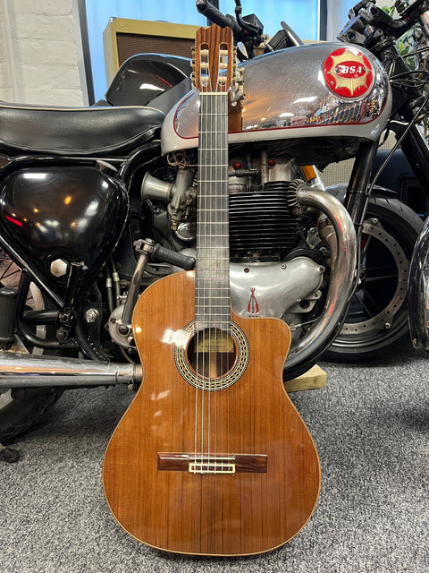 Geronimo Mateos Model 30CA Classical Cutaway Cedar Rosewood 2010 - Natural Gloss