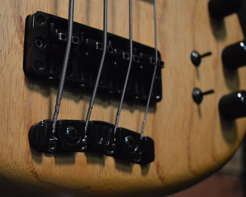 Warwick German Pro Series Corvette $$ 4 Natural 2006