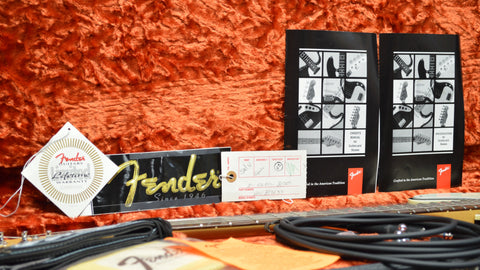 Fender American Deluxe Telecaster (3-Pickup) with Rosewood Fretboard 3-Color Sunburst 1999