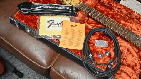 Fender American Deluxe Telecaster (3-Pickup) with Rosewood Fretboard 3-Color Sunburst 1999