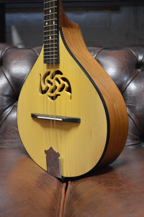 David Freshwater Left Hand Mandolin Natural 2002 (Handbuilt in Scotland)