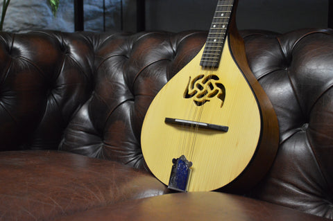 David Freshwater Left Hand Mandolin Natural 2002 (Handbuilt in Scotland)