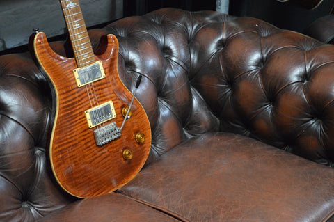 PRS Custom 22 Tremolo 10-Top Amber 2001