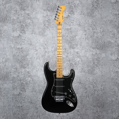 Fender Boxer Series Stratocaster MIJ Black 1985