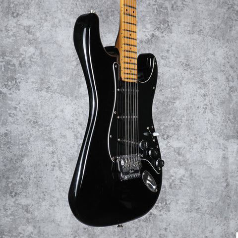 Fender Boxer Series Stratocaster MIJ Black 1985