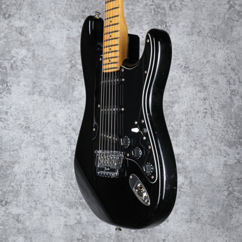 Fender Boxer Series Stratocaster MIJ Black 1985