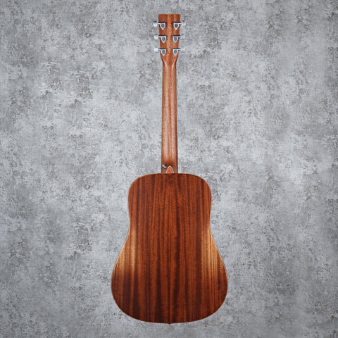 Martin DJR-E Dreadnought Junior Sapele 2026