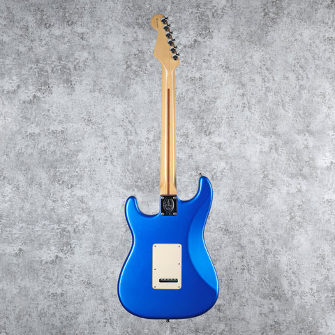 Fender American Series Stratocaster with Maple Fretboard Chrome Blue 2004