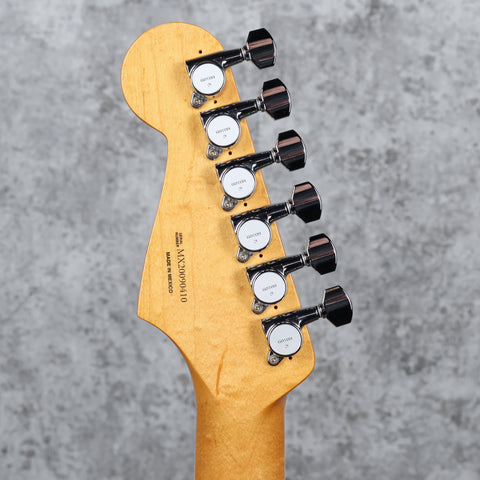 Fender Kurt Cobain Jaguar 3-Color Sunburst 2020