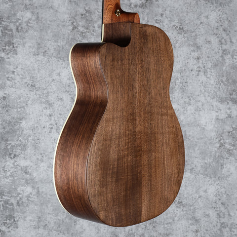 Martin 000C Junior 2026 - Walnut burst