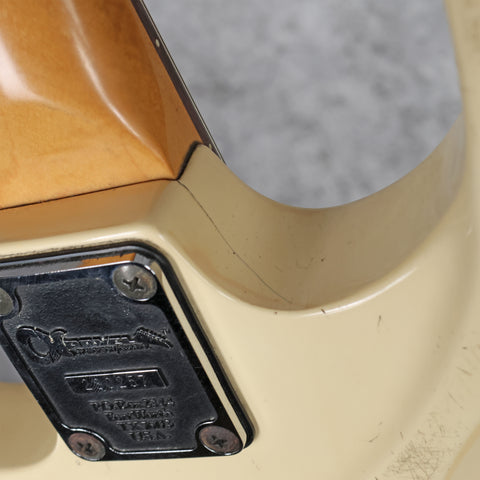 Charvel 375 Deluxe with Rosewood Fretboard Pearl White '89 - '91