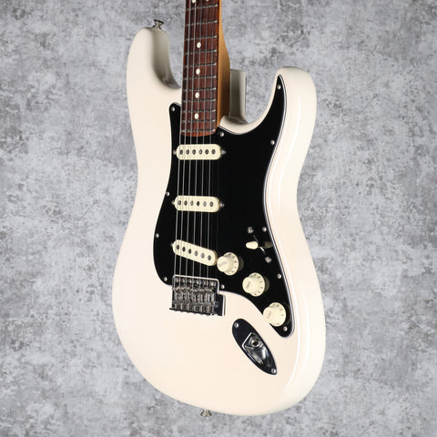 Fender American Performer Stratocaster with Rosewood Fretboard Arctic White 2019
