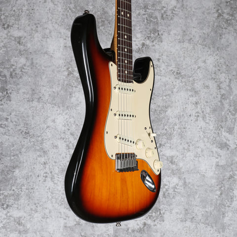 1991 Fender American Standard Stratocaster – Sunburst, Rosewood Fingerboard
