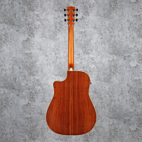 Larrivee DV-09E Natural 2001
