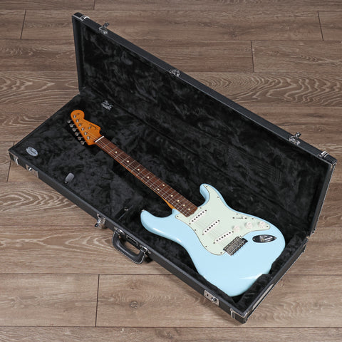 Fender Vintera II Special Edition Road Worn '60s Stratocaster Rosewood Fretboard 2025 Sonic Blue Nitro
