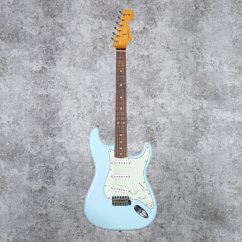 Fender Vintera II Special Edition Road Worn '60s Stratocaster Rosewood Fretboard 2025 Sonic Blue Nitro