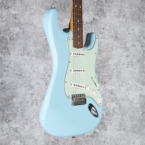 Fender Vintera II Special Edition Road Worn '60s Stratocaster Rosewood Fretboard 2025 Sonic Blue Nitro