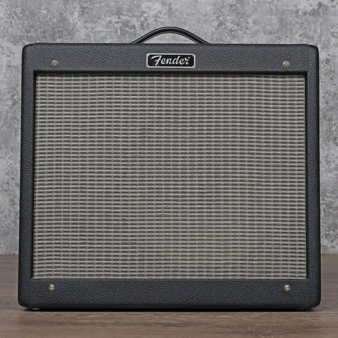 Fender Blues Junior 15-Watt 1x12" Guitar Combo Black
