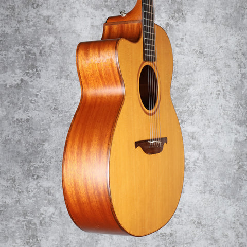 Lowden 0-12 Cutaway Left Hand with Fishman Prefix Plus T 1996 - Natural