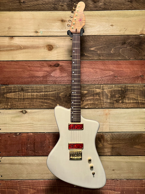 Winyard I6 Interceptor Icy Platinum Shimmer 2025