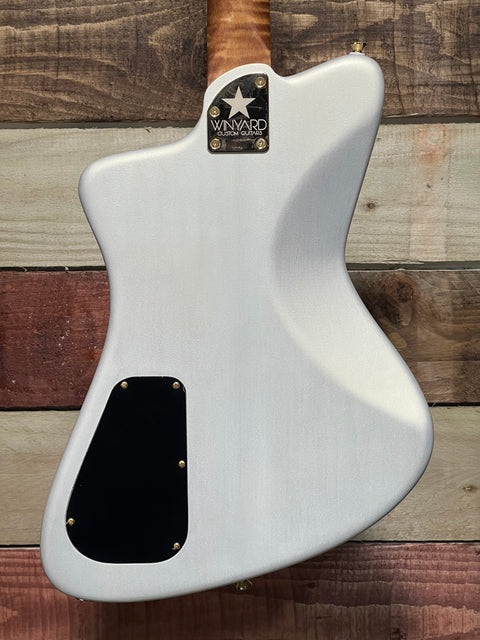 Winyard I6 Interceptor Icy Platinum Shimmer 2025