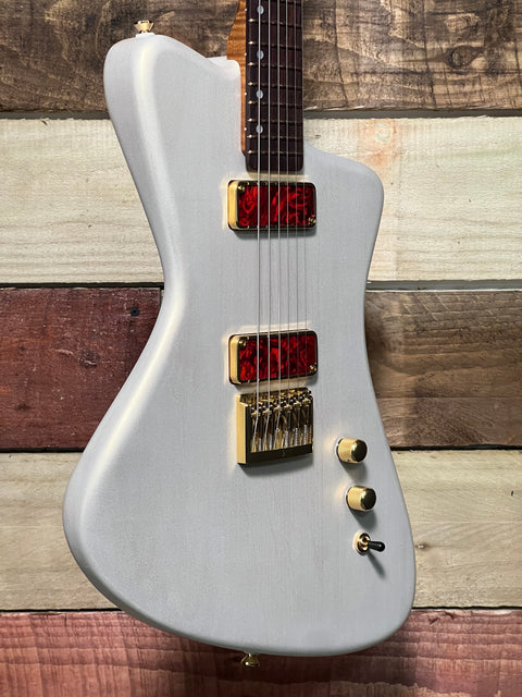 Winyard I6 Interceptor Icy Platinum Shimmer 2025