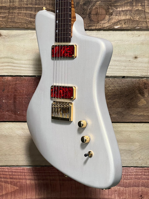 Winyard I6 Interceptor Icy Platinum Shimmer 2025