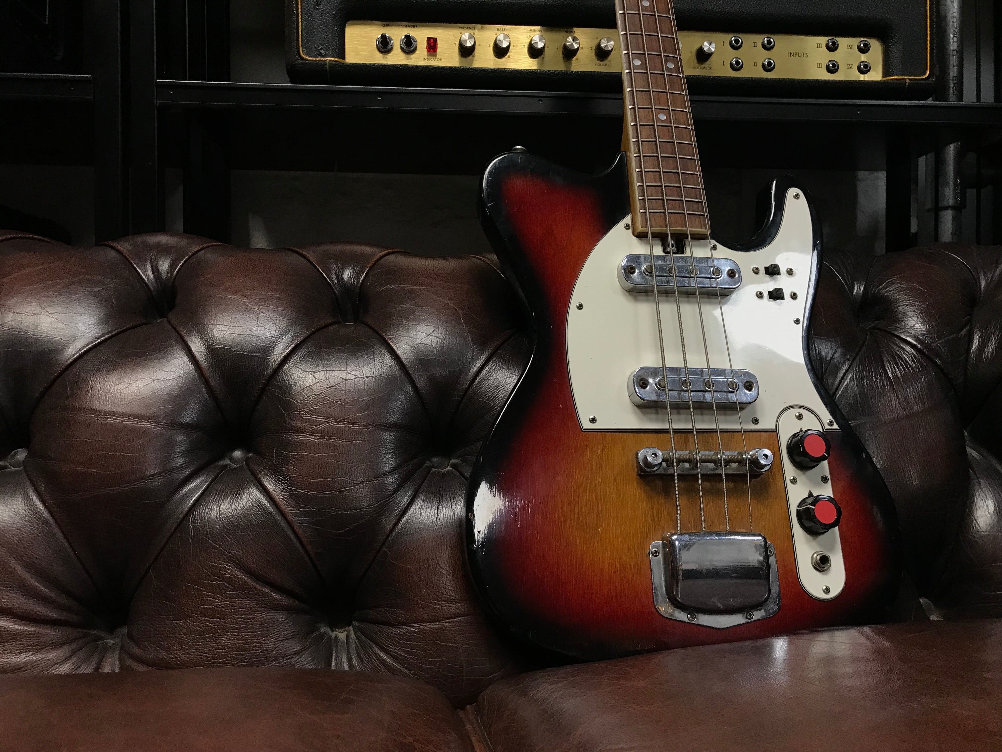 Jedson Piccolo Tele Bass Sunburst 1970s – MotoMusic