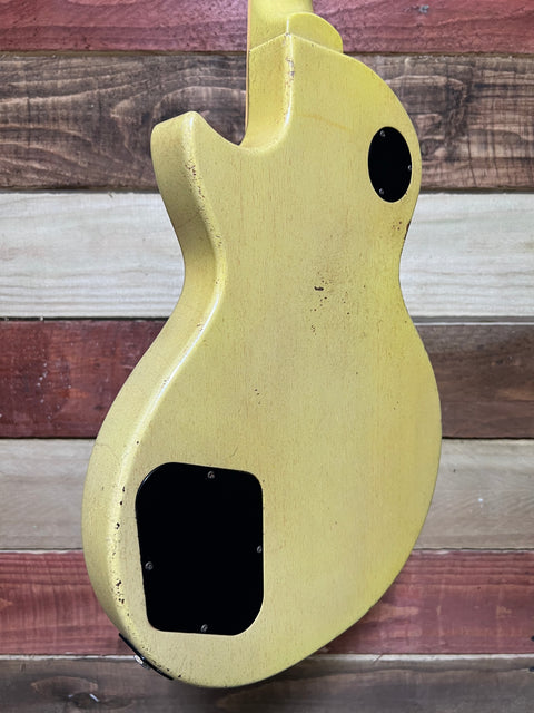 Rock N Roll Relics Thunders SC TV Yellow 2020