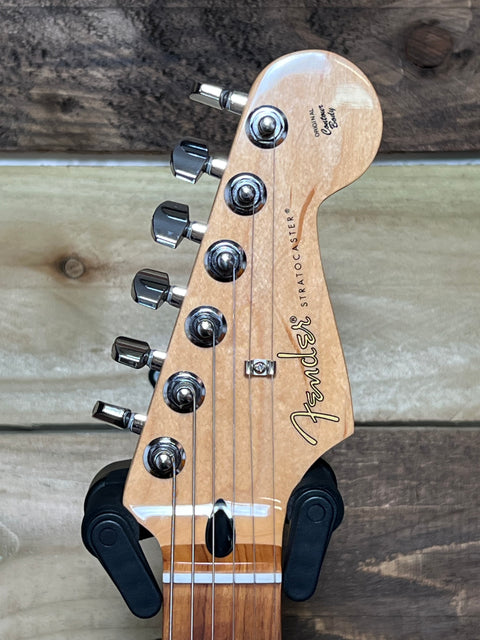 Fender FSR Special Edition Player Stratocaster Fiesta Red 2021 (Fuzzy Duck Gold Pickups!)