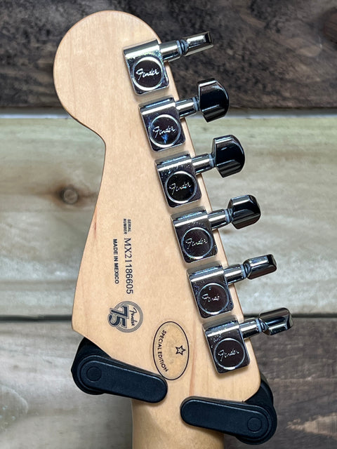 Fender FSR Special Edition Player Stratocaster Fiesta Red 2021 (Fuzzy Duck Gold Pickups!)