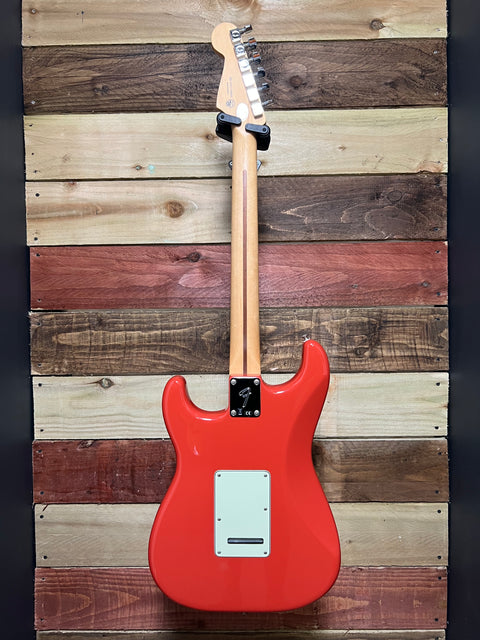 Fender FSR Special Edition Player Stratocaster Fiesta Red 2021 (Fuzzy Duck Gold Pickups!)
